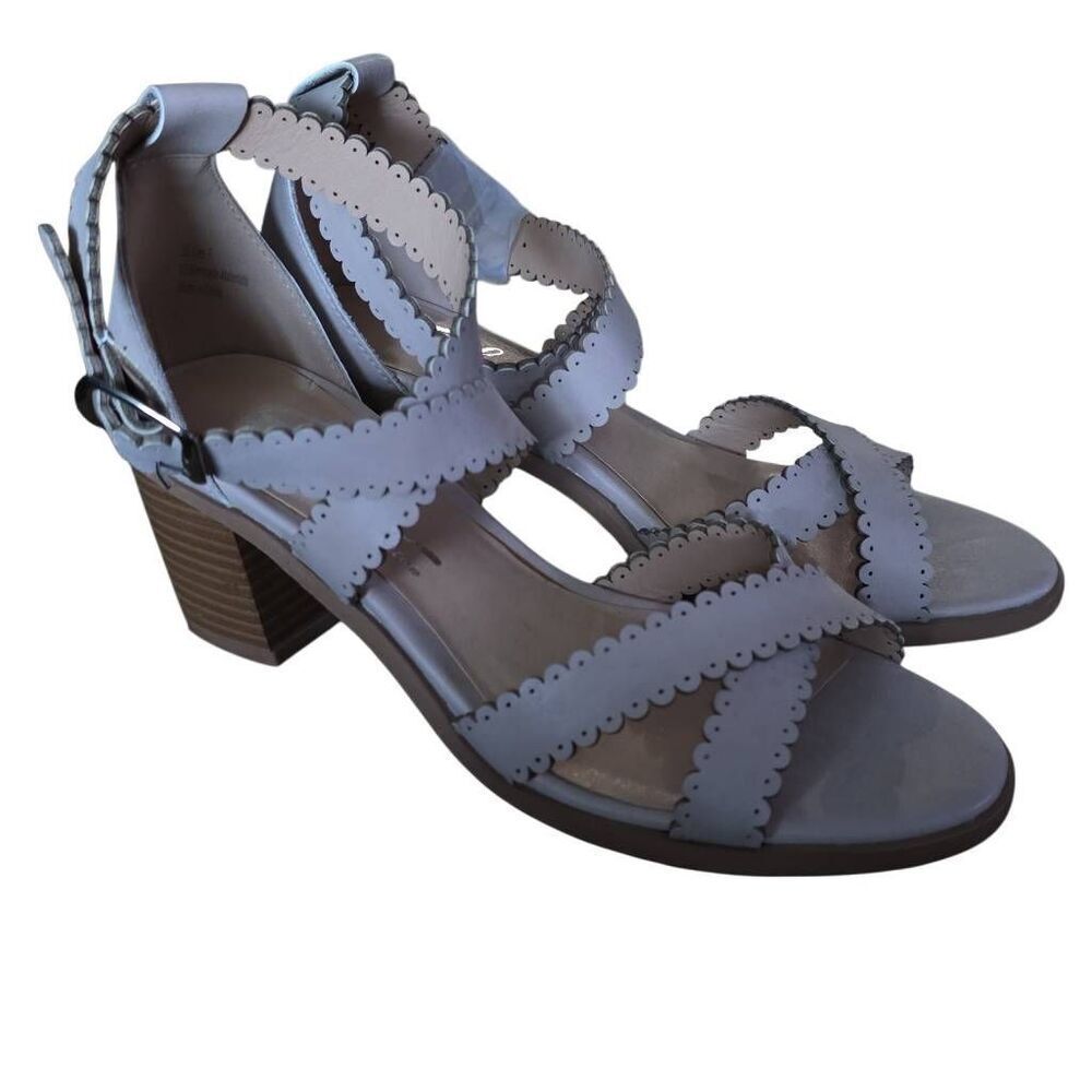Sbicca Women's Size 7 Beige Tan Scalloped Cross Strap Low Square Heels
